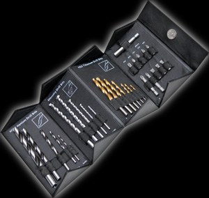 29piecedrillandscrewdriverbitsetblk.jpg